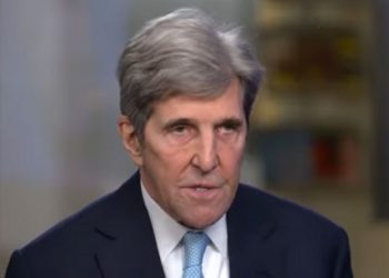 John Kerry Humiliated in Los Angeles, Gets Snubbed by President of Chile