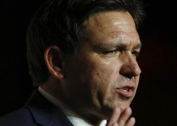 Ron DeSantis: There’s No Justification for Kicking Out Unvaccinated Troops