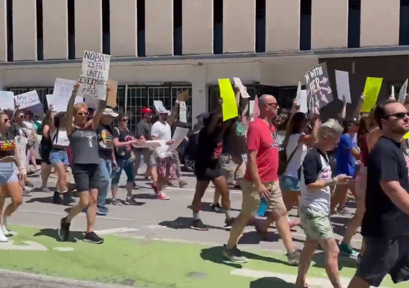 Pro-Abortion Mob Blocks Traffic on Interstate 64 Near Busch Stadium in St. Louis