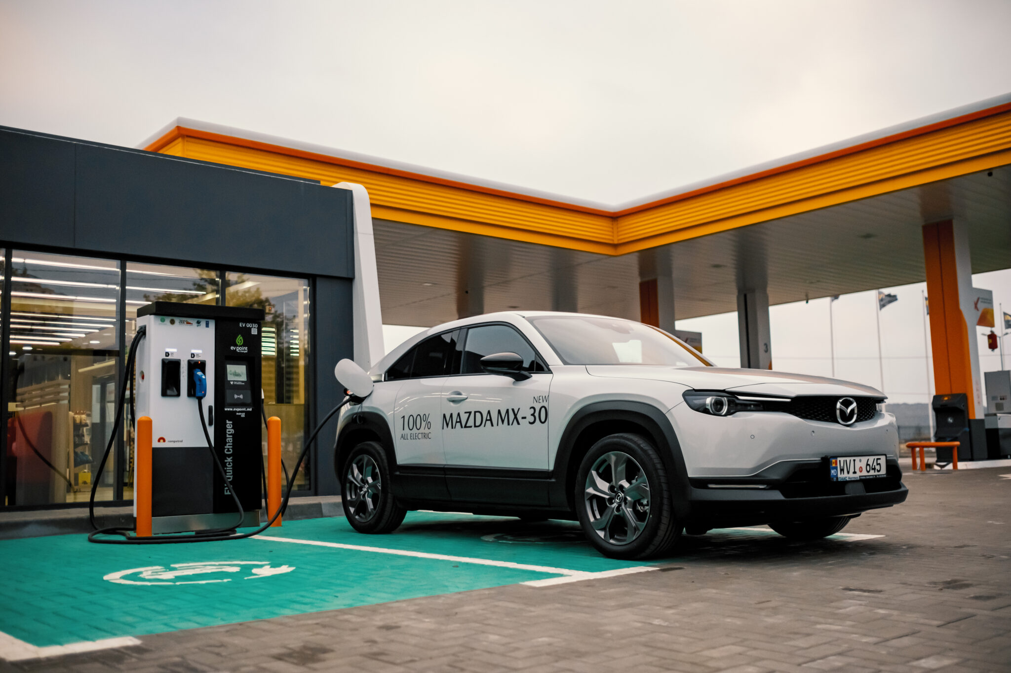 LOL: Test of Brand New EV Ends in Failure after Just 70 Miles