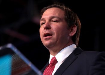 BREAKING: Ron DeSantis suspends state attorney over refusal to enforce Florida laws