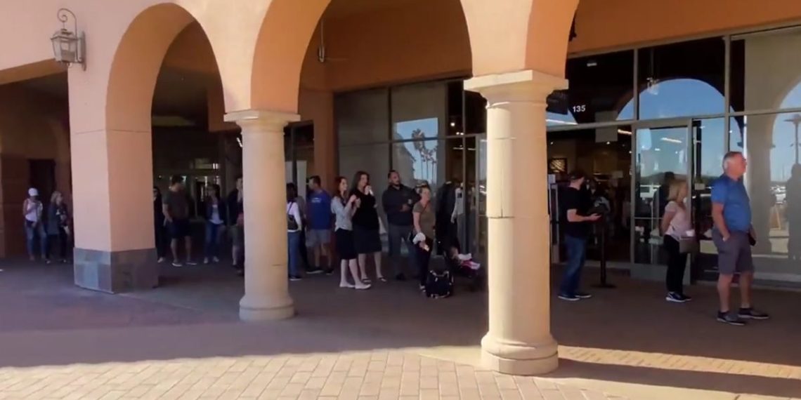 RNC Had Roving Attorneys Quietly Monitoring Maricopa Voting Centers, One Has Finally Released His Damning Finds: Report