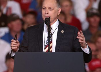 Andy Biggs Says Freedom Caucus Five Won’t Cave to Tuesday Group Ultimatum