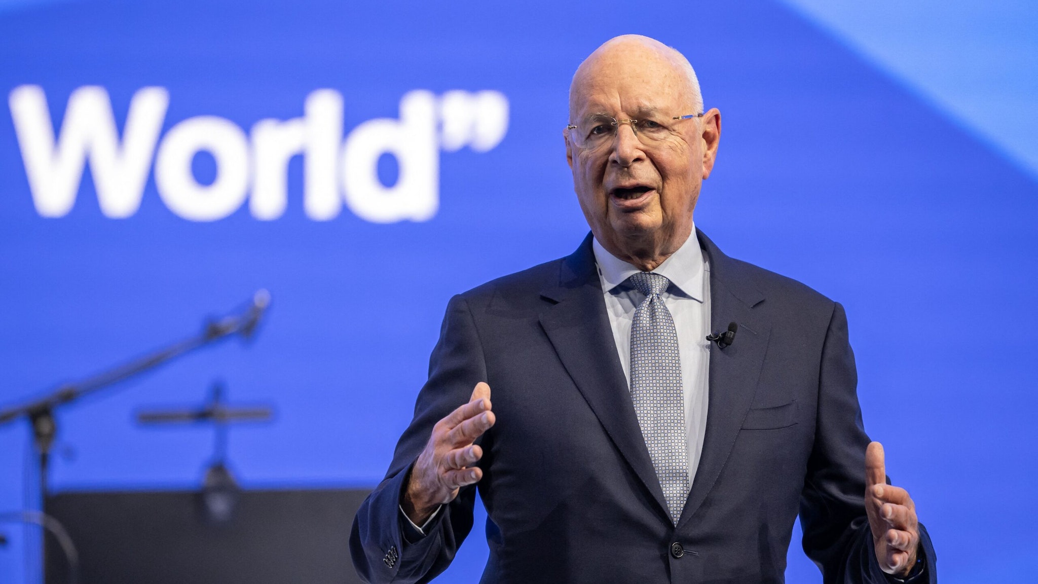 American Lawmakers Wine And Dine With Klaus Schwab, Business Leaders At World Economic Forum In Davos: Report