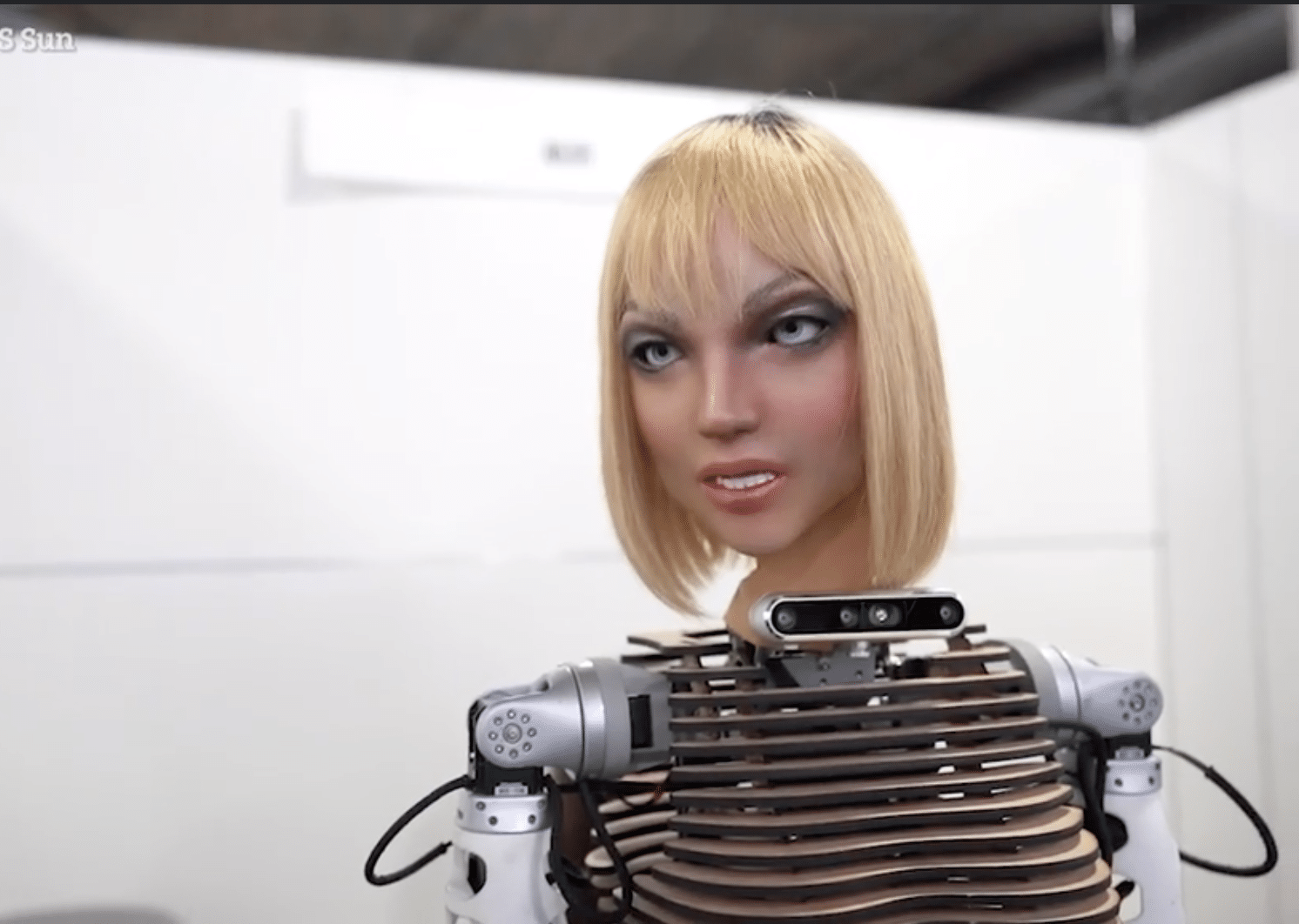 Ultra-Realistic AI Robot “Xoxe” Speaks About the Afterlife and the End ...