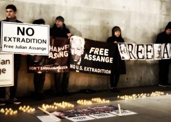 Free Assange