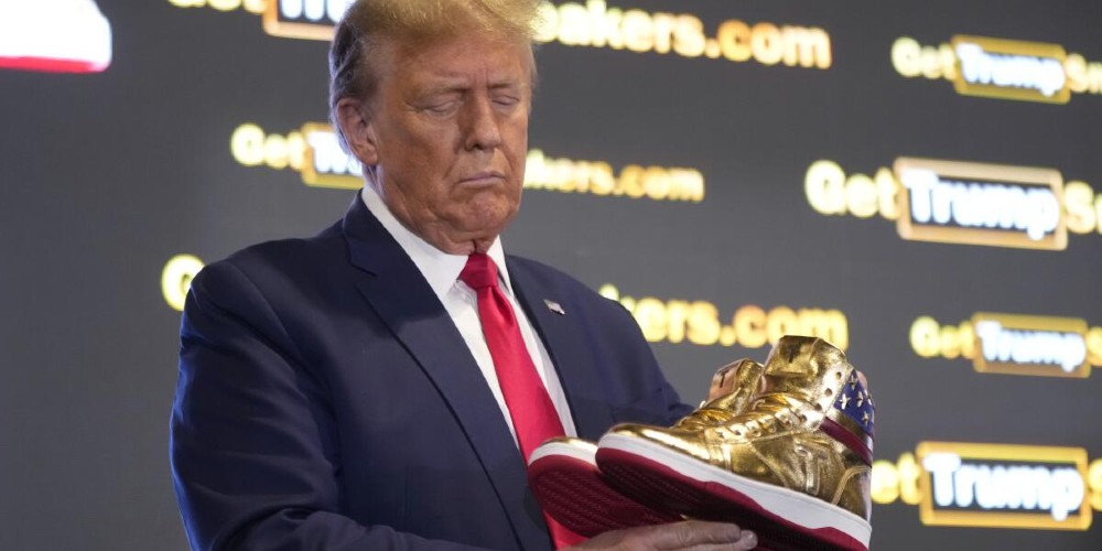 Trump Sneakers