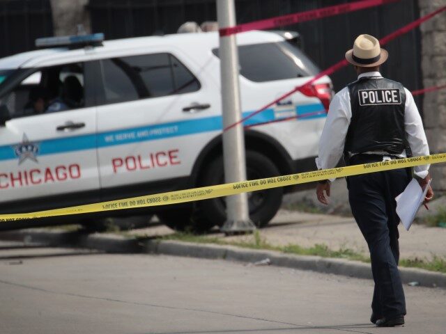 Police: Retired Chicago Cop, 73, Shot Outside Home by Killer on the Loose