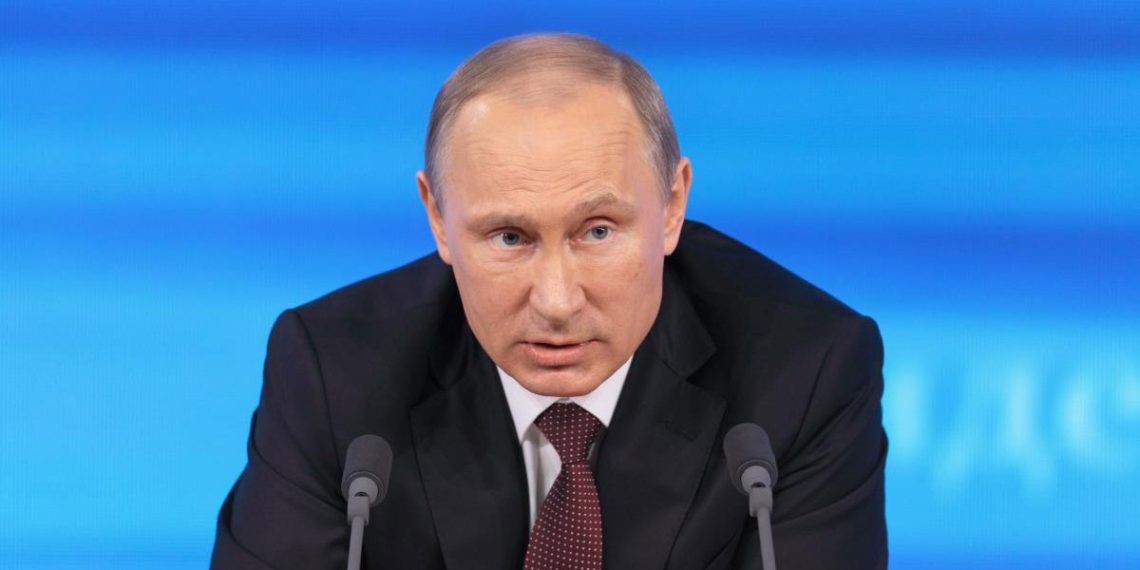 Putin denounces American leaders for “burning democracy down to the root” following Trump conviction