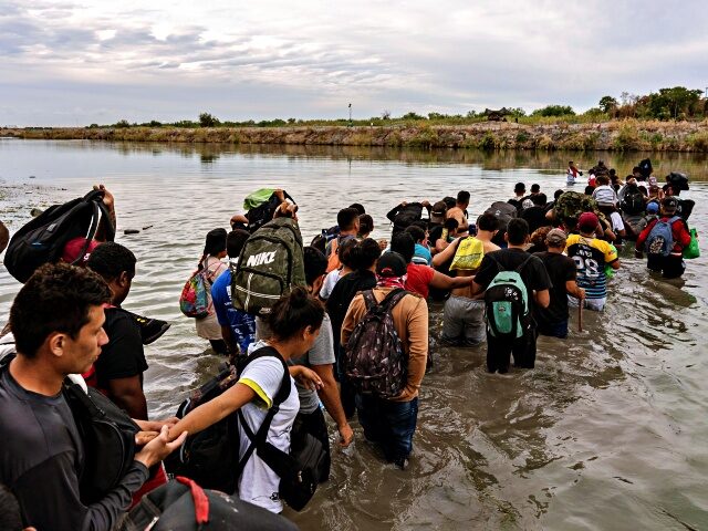 GOP Funding Bill Includes Billions for U.N.-Backed Mass Migration to U.S.