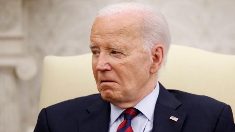 Senior Trump Advisor: Biden Amnesty Executive Order An ‘Impeachable Offense’