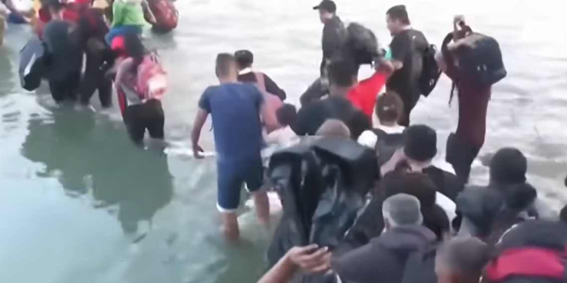 Majority Of Hispanics Favor Deporting ‘All’ Illegal Immigrants: POLL