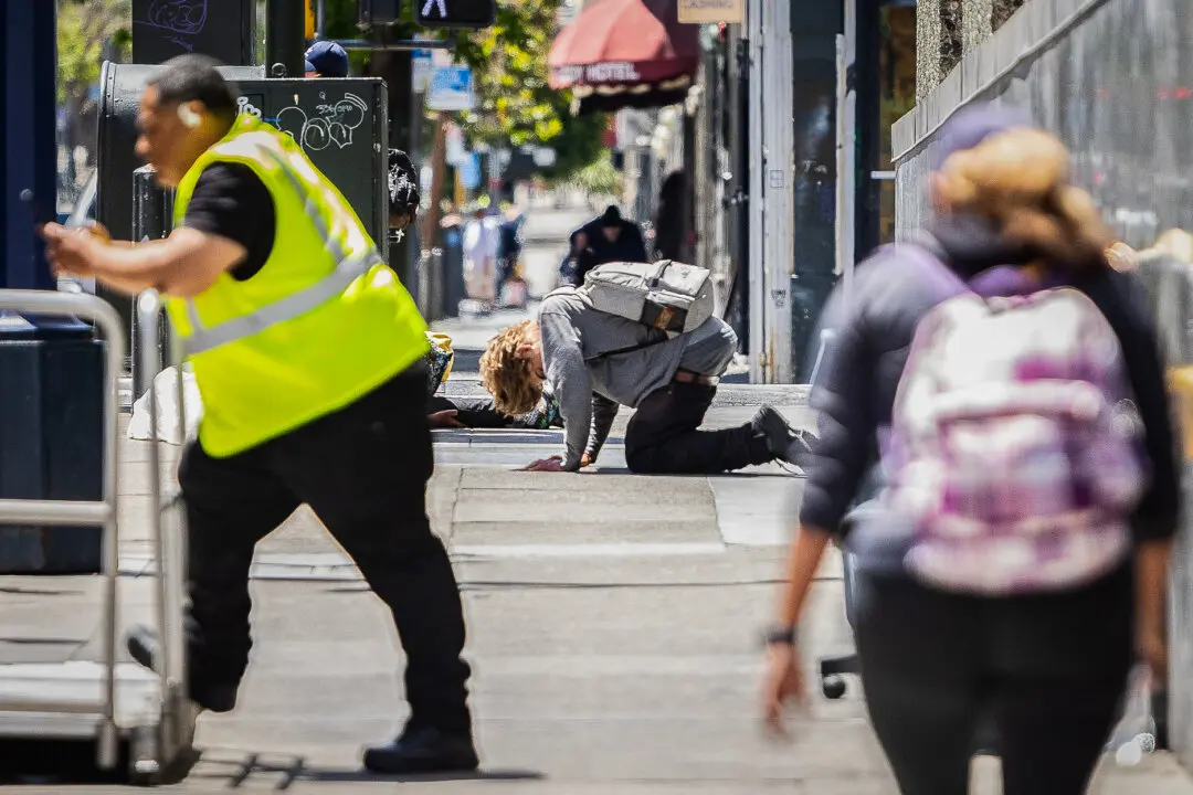 San Francisco’s Nighttime Drug Crackdown Shows Dealers ‘There Is No Time to Be Safe’