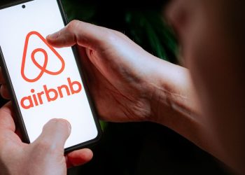 Squatters refuse to leave AirBNB rental in North Carolina: 'If you try to enter, we will press charges'