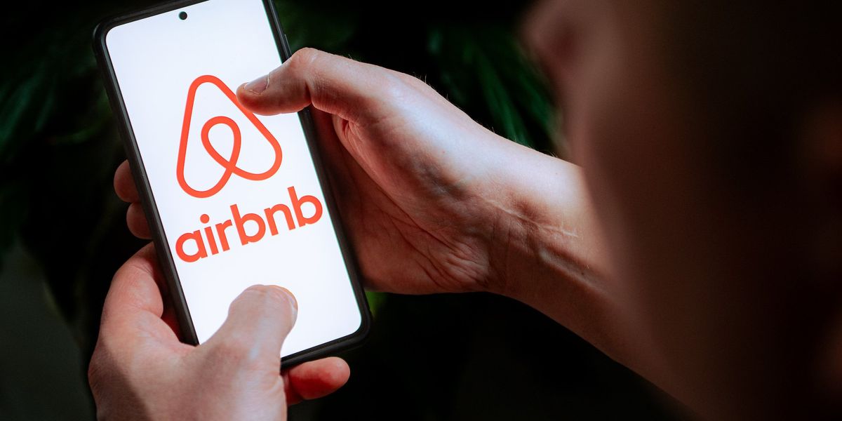 Squatters refuse to leave AirBNB rental in North Carolina: 'If you try to enter, we will press charges'