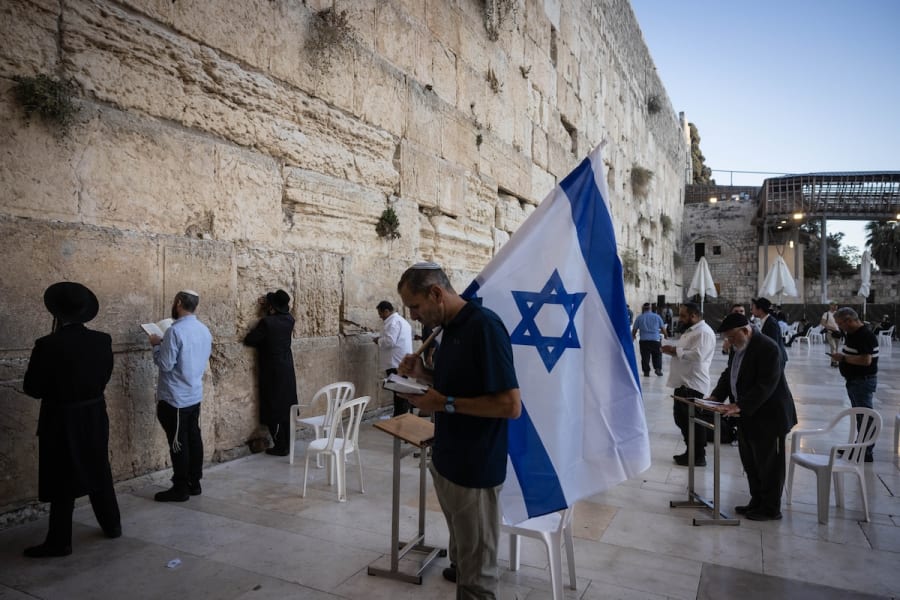 ‘God is dramatically answering Evangelical prayers for Israel’s safety’