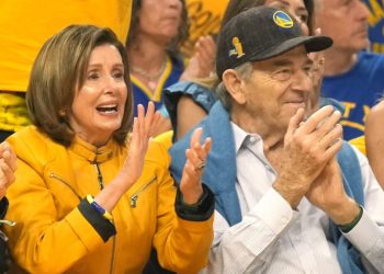 Pelosi’s Hubby Casually Bails on Visa Stock Before DOJ Moves In