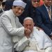 Pope Francis Kisses Hand of Muslim Imam, Declares All Religions 'Have a Role to Play'