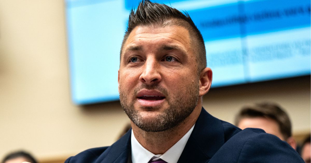 Tim Tebow Teams with Bipartisan Group of Lawmakers to Introduce the 'Renewed Hope Act'