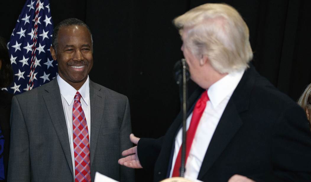 Trump Announces a Role for Dr. Ben Carson In His Administration