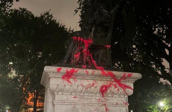 Ben Franklin statue at U. Pennsylvania defaced by pro-Hamas activists