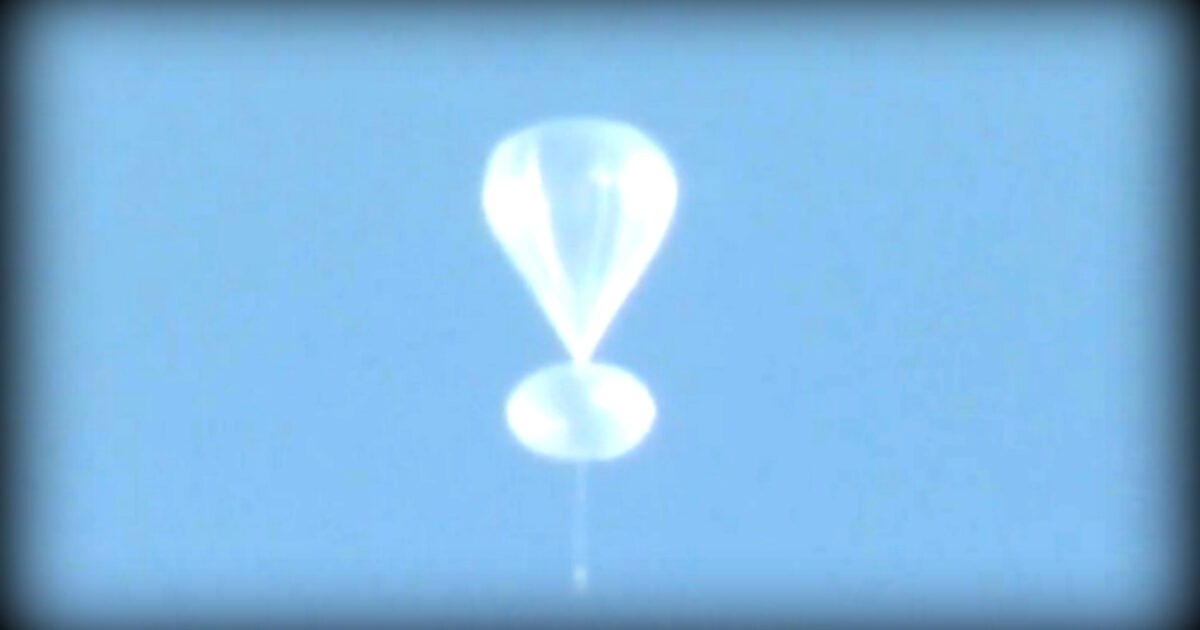 Denver Citizens Spot a Suspicious Craft in the Sky – And Many Don’t Believe the Explanation That It’s a Balloon Studying Solar Radiation, Insist It’s a UFO