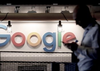 “No One Is Paying Attention!”: Google Whistleblower Tells Joe Rogan That “Free and Fair Election” Is an “Illusion”