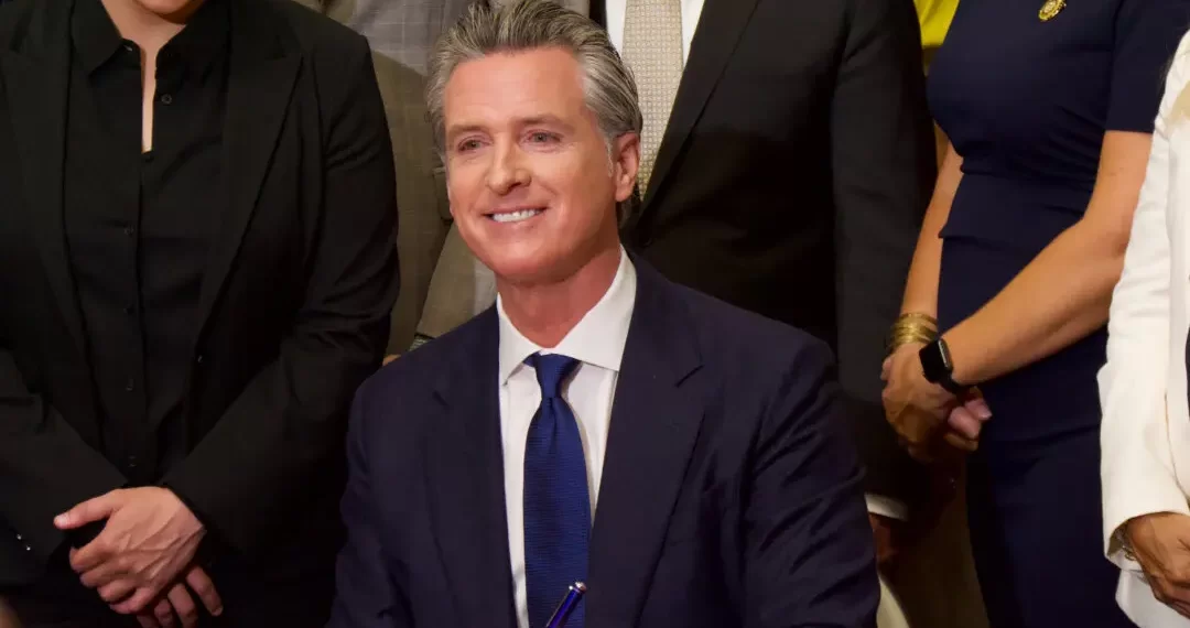 Newsom Signs Bill to Increase Penalties for ‘Smash-and-Grab’ Retail Thefts