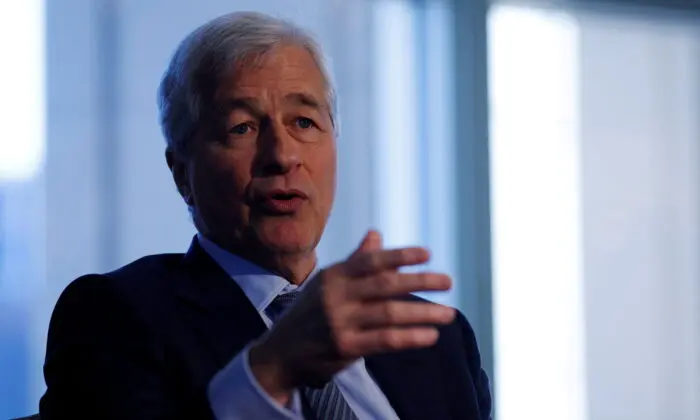 JPMorgan CEO Hints at Looming Crisis Worse Than Recession