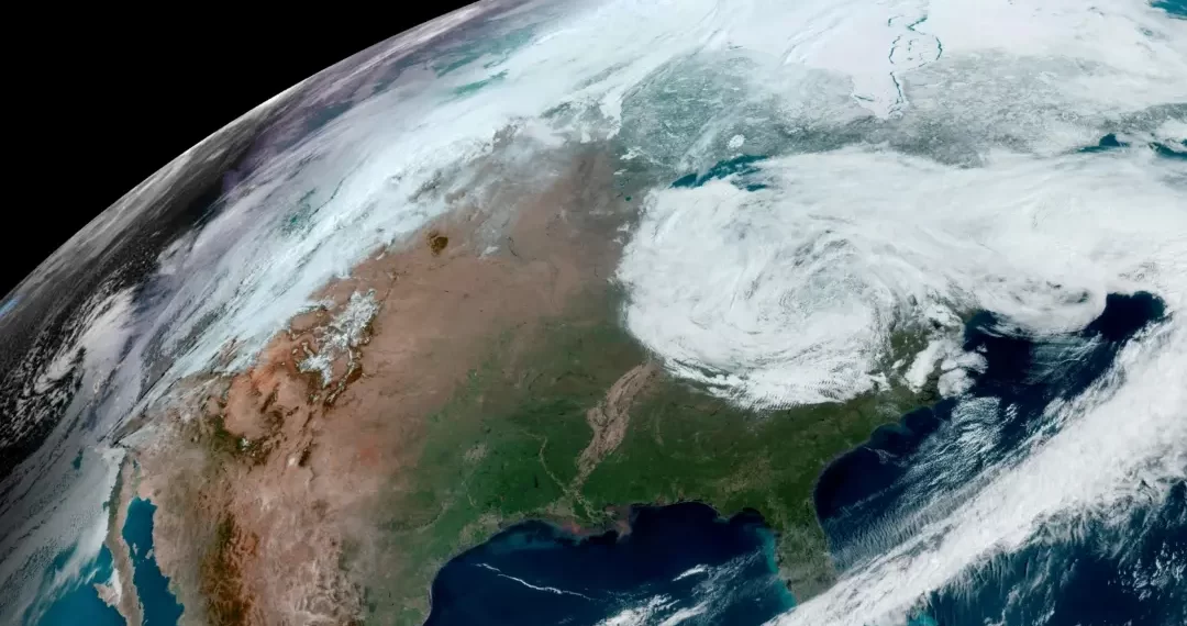 Sunlight and Clouds, Not CO2, Drive Earth’s Climate, New Study Finds
