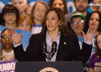 Watch: CNN Torches Kamala for Flip-Flopping on Trump’s Border Wall