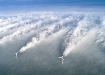 German Professor: Wake Effect Decreases Wind Farm Efficiency, Contributes to Warming