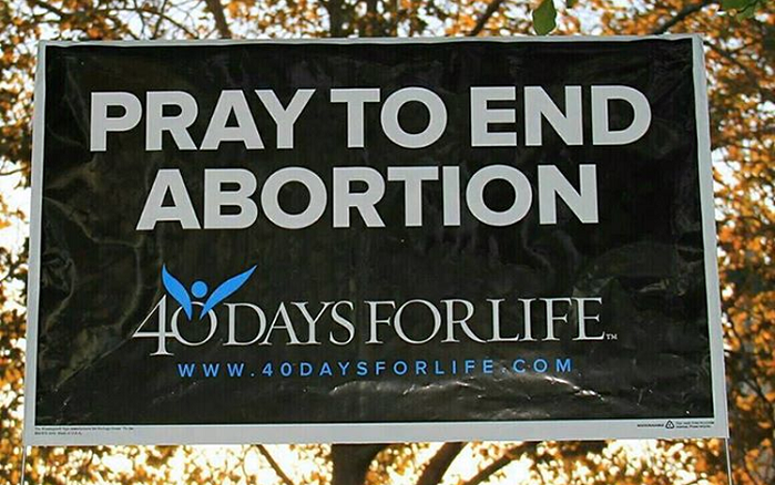 Couple Decides Against Having Abortion After Praying With Pro-Life Advocate