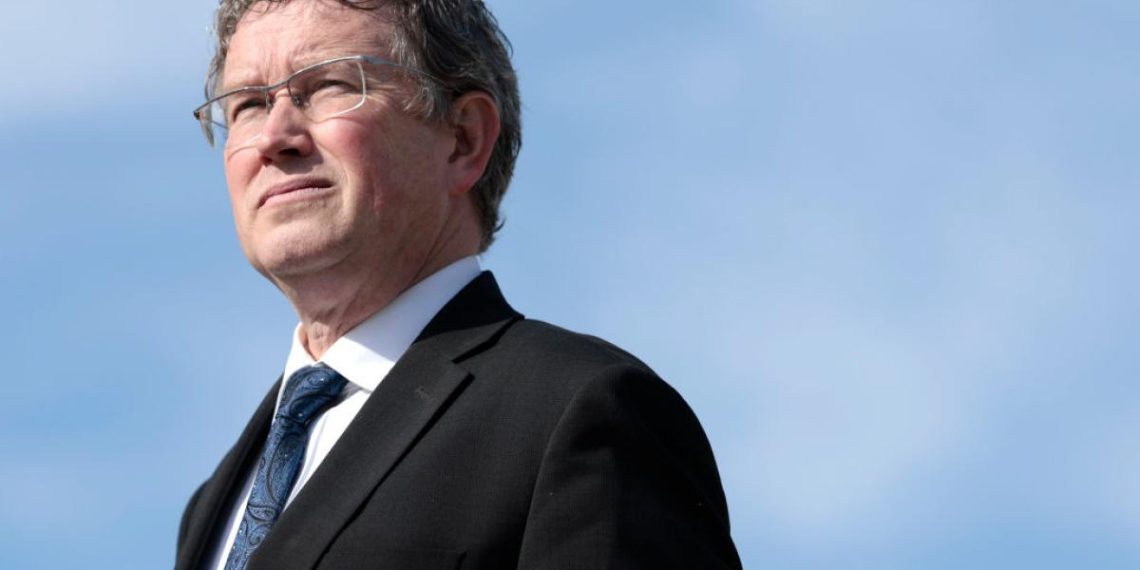 Thomas Massie issues last-minute endorsement for Donald Trump