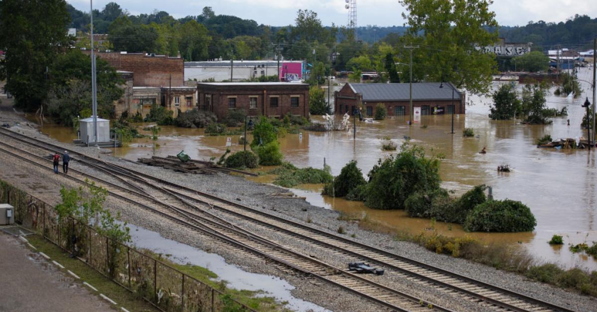 Kamala’s Katrina moment? Fed response to hurricane, port strike unsettles Dems before VP debate