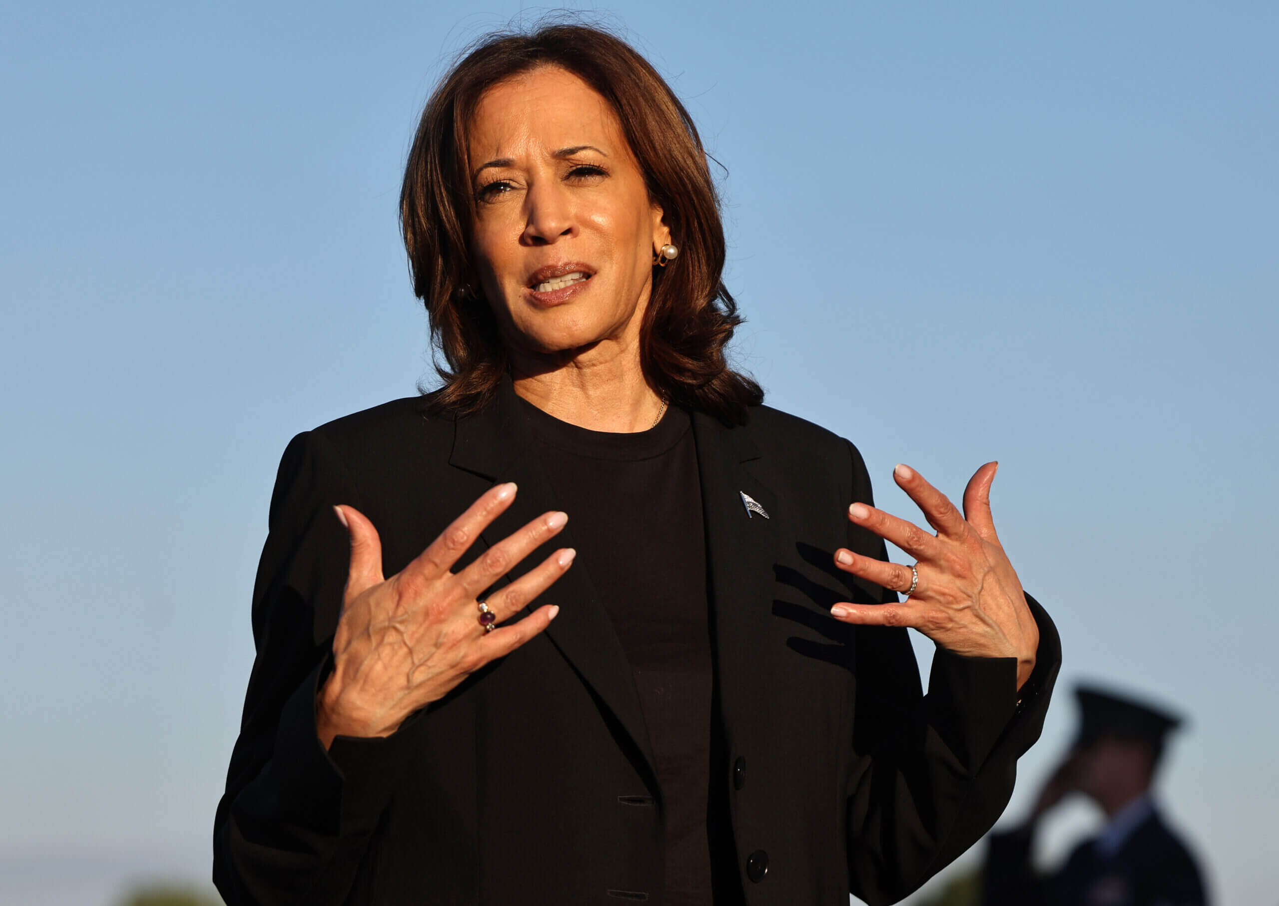 Democratic Senate Candidates Distance Themselves from Harris in Final Stretch of Campaign