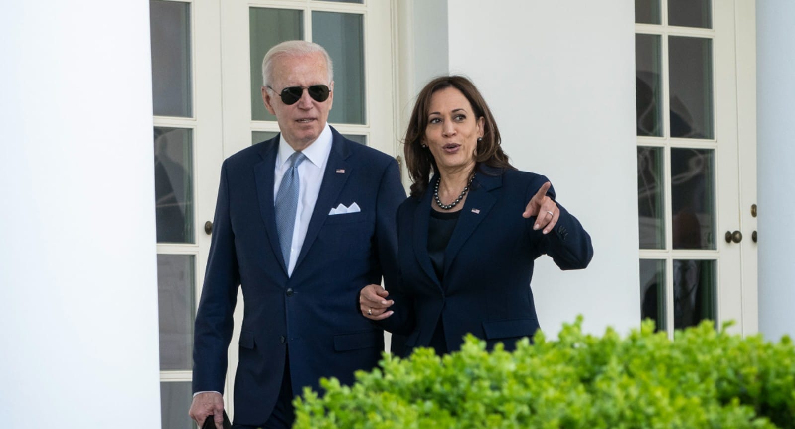 Kamala Harris Losing 5 of 7 Key States to Trump: Polls