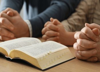 Study on the Massive Benefits of Reading the Bible Shows Why We Need to Be Putting It in as Many Hands as Possible