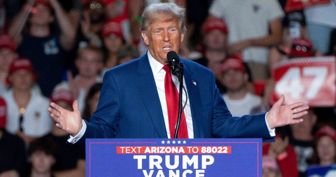 Trump Pushes Early Voting in Arizona