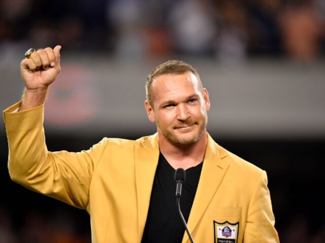 NFL Hall of Famer Brian Urlacher on Athletes Showing Support for Trump: ‘No One’s Scared Anymore’