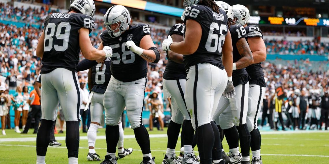 'Wow': Controversy Swarms CBS as Network Gets Accused of Hiding NFL Players' Trump Celebration