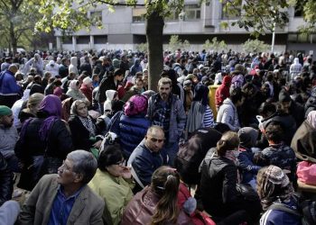 Mass Migration Woes: European Nations Offer Syrians Cash to Go Home