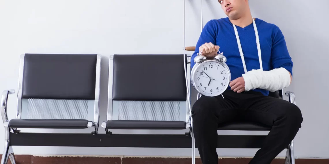 The Economics of Medical Waiting Rooms