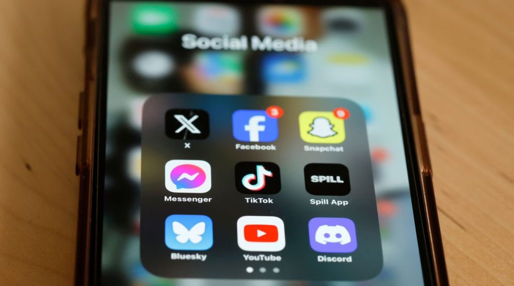 Is Florida’s Upcoming Social Media Ban Unconstitutional?