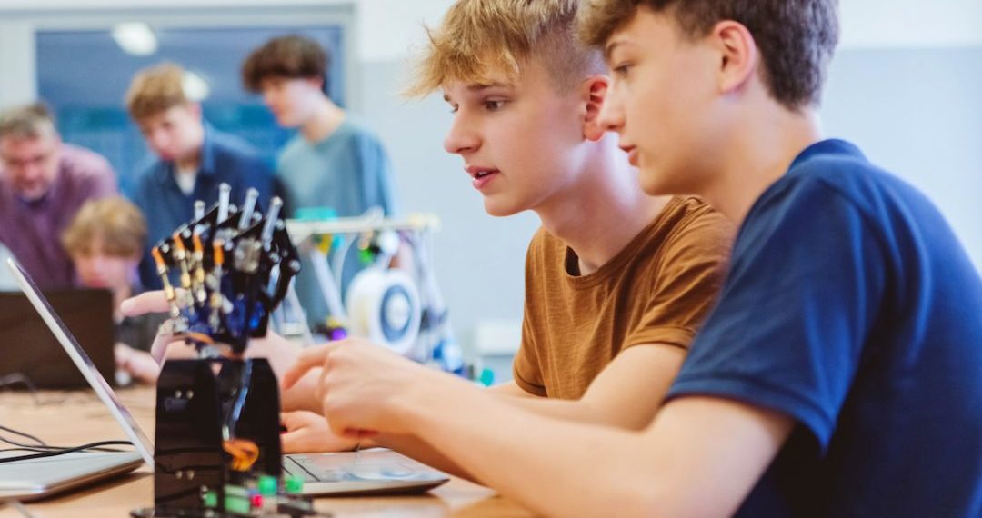 Stereotypes or Reality? Study: 6-year-olds Believe Boys Are Better at Computing and Engineering
