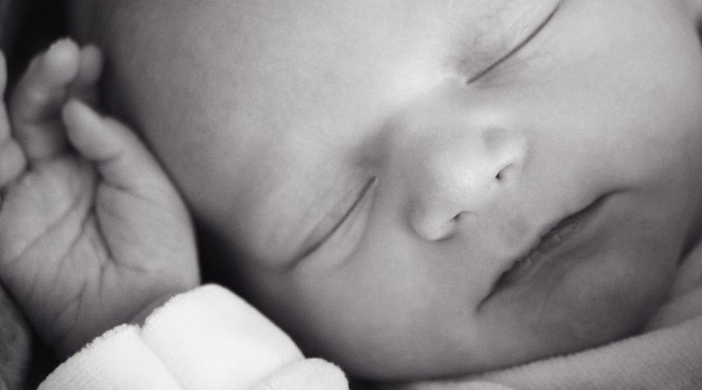 America Faces Huge Population Crisis: Deaths Will Outpace Births in 8 Years