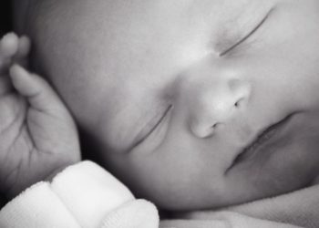 America Faces Huge Population Crisis: Deaths Will Outpace Births in 8 Years