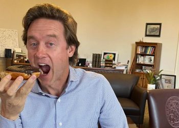 Sanctuary Mayor Once Willing to Go to Jail to Stop ICE Now Says He’ll Work With the Agency