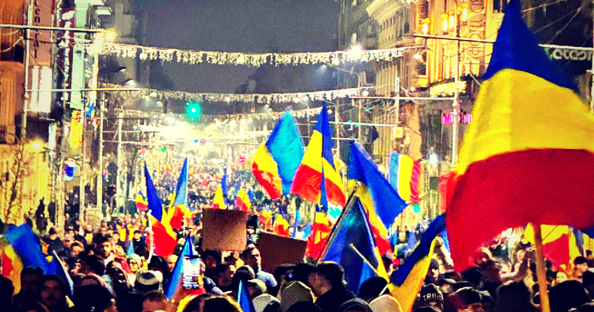 Hundreds of Thousands Flood the Streets in Romania to Protest Cancelling of the Presidential Election Over Bogus ‘Russian Influence’ Charge (VIDEOS)