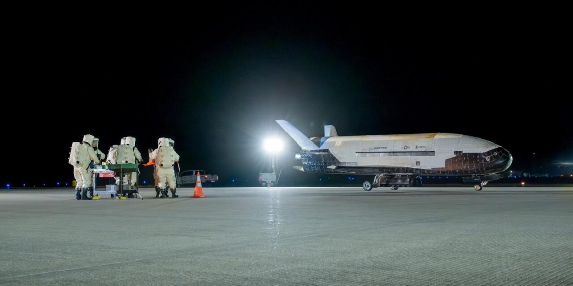 Classified X-37B Spaceplane Returns To Earth